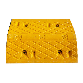 Próg drogowy podrzutowy, element środkowy 500x350x50 mm – Trafiki