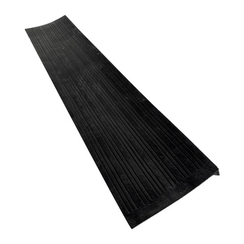 Nakładka gumowa na schody 1200x250x50 mm – Trafiki