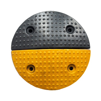 Próg drogowy podrzutowy, element końcowy 150x300x45 mm – Trafiki