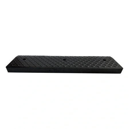 Najazd klinowy gumowy, 1000 mm x 250 mm x 70 mm