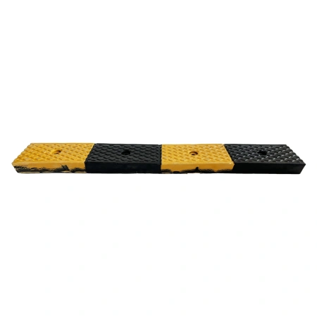Rampa krawężnikowa gumowa 1000 × 150 × 40 mm – Trafiki