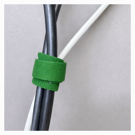 Rzepowy organizer do przewodów 310 mm zielony 8 sztuk - Trafiki