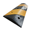 Próg zwalniający typu podrzutowego - część środkowa - 1000 mm x 300 mm x 50 mm - Trafiki